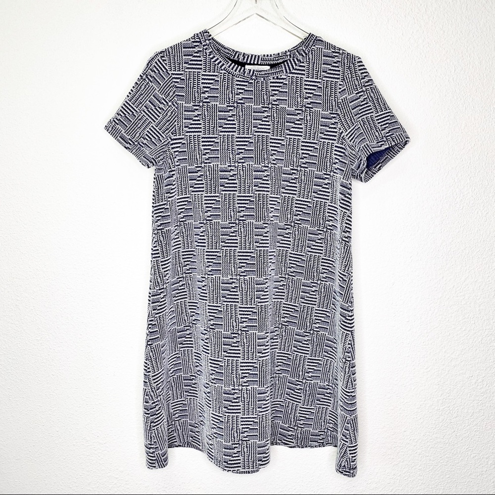 Zara Short Sleeve A Line Dress - Picture 1 of 5